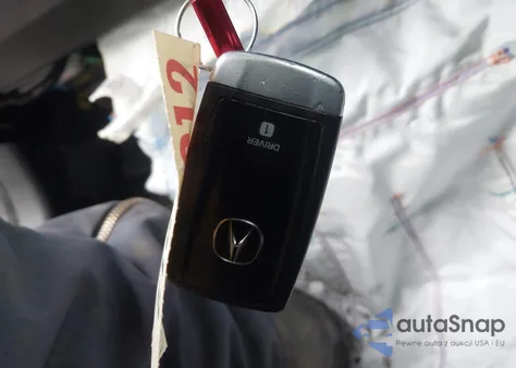 2018 Acura Tlx from USA, damaged, VIN 19UUB3F35JA002127